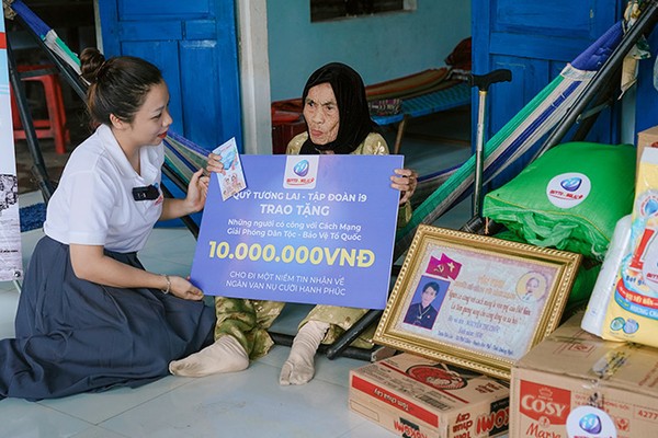 Đội ngũ hỗ trợ khách hàng 24/7 của 388bet sẵn sàng giải đáp mọi thắc mắc.